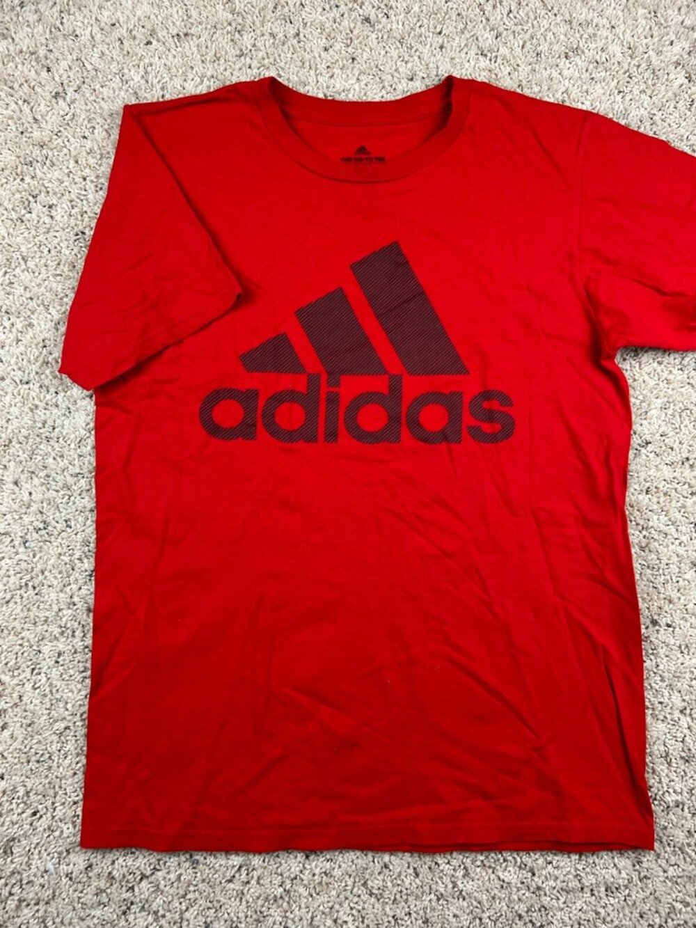 Adidas The Go To Tee Mens Red Logo Short Sleeve Shirt Sz Medium Casual Active